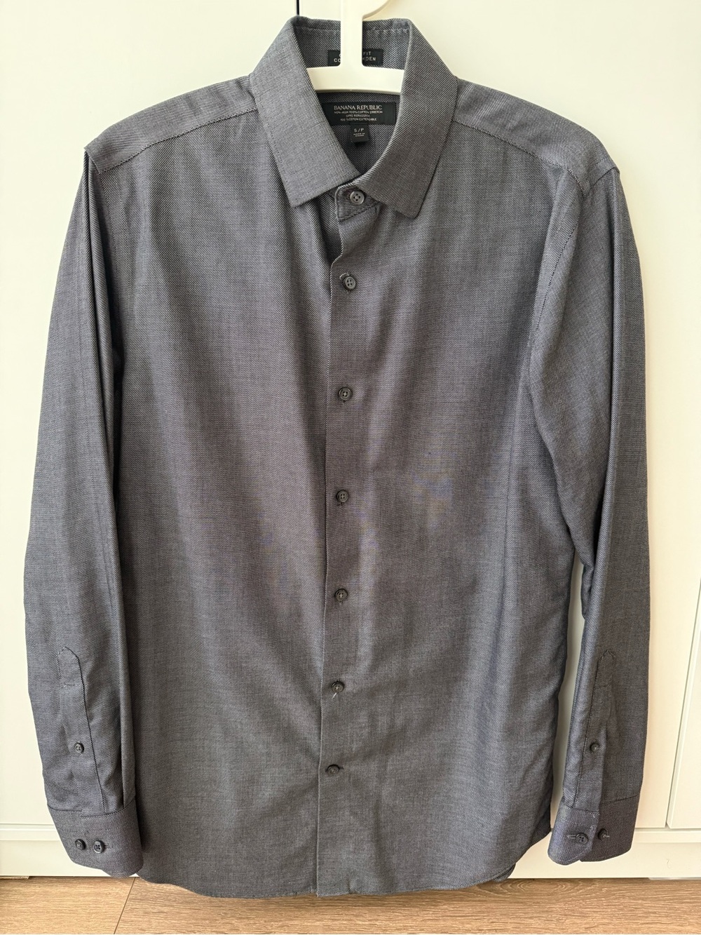 Banana Republic Men's Charcoal Grey Long-Sleeve Dress Shirt